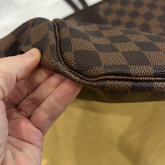 Louis Vuitton Neverfull GM Damier Ebene - Picture 8 of 16